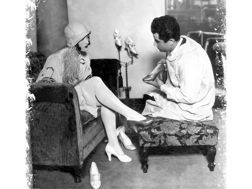 Joan Crawford nell'Hollywood Boot Shop