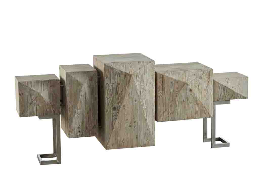 Dialma Brown. Credenza (DB004007) a cinque ante realizzata in legno vecchio di pino. Prezzo al pubblico: € 3.980.