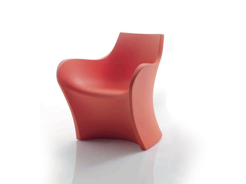 B-Line. Poltrona Woopy - design Karim Rashid presso Livinghooh in Wonderland, Opificio 31, via Tortona 31 a Milano.|B-Line. Versatile contenitore Boby disegnato da Joe Colombo presso Livingooh in Wonderland, Opificio 31 in via Tortona 31 a Milano.|B-Line. Vasi Eve, design Busetti, Garuti e Redaelli presso Experience Design Bed & Show, via Voghera a Milano.|B-Line. Poltrona Woopy, in bianco e rosso, disegnata da Karim Rashid e sgabello Splash disegnato da Kristian Aus presso Experience Design Bed & Show, via Voghera a Milano|B-Line. Poltrona Woopy - design Karim Rashid presso Livinghooh in Wonderland, Opificio 31, via Tortona 31 a Milano.|B-Line. Poltrona Woopy - design Karim Rashid presso Livinghooh in Wonderland, Opificio 31, via Tortona 31 a Milano. b line salone e fuorisalone 2015
