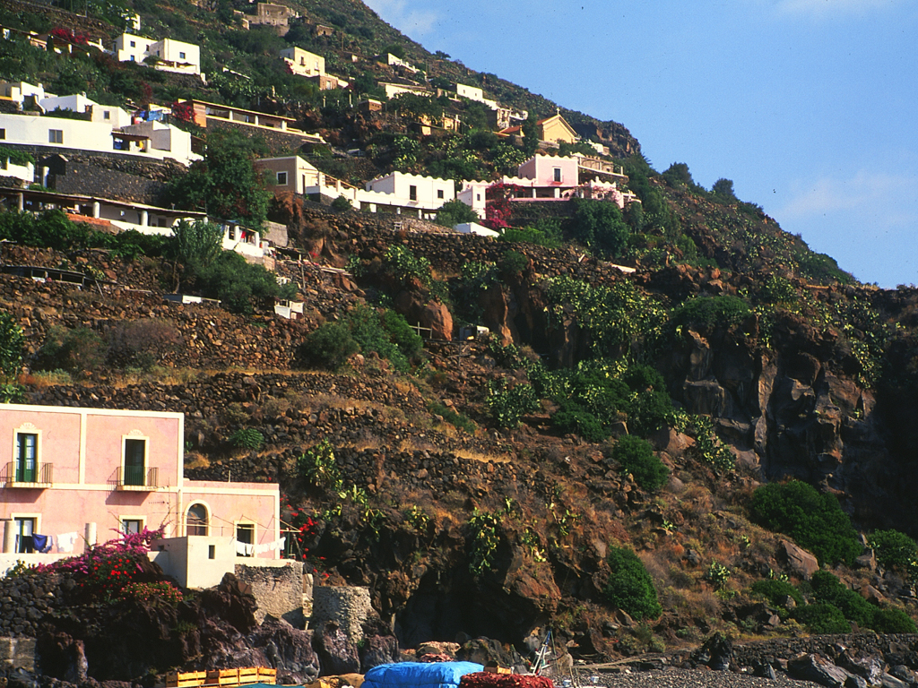Isole Eolie. Isola di Alicudi (foto Regione Sicilia)