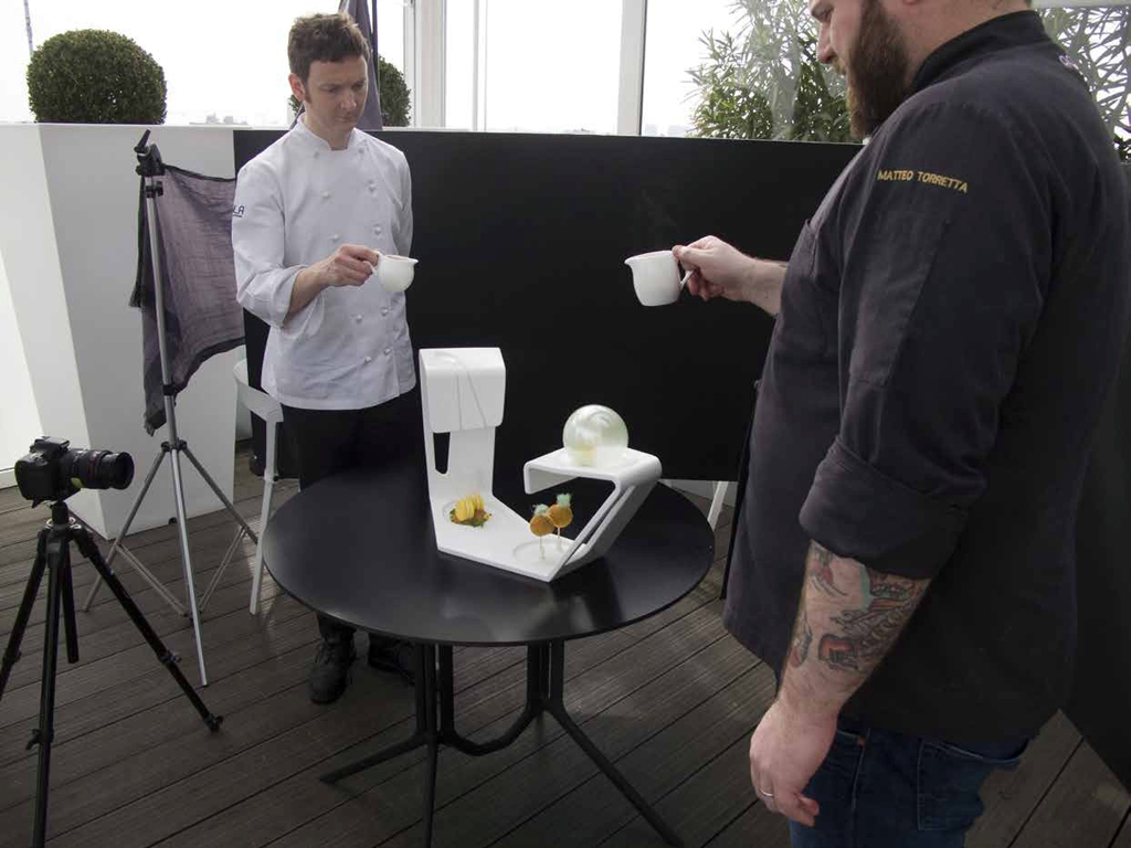 Food Moving, progetto dello Studio Rebosio+Spagnulo e dello Chef Matteo Torretta per la prima edizione di Foodies' Challenge 2015: la sfida culinaria lanciata da Nicola Sardano ed Expo Synergy.