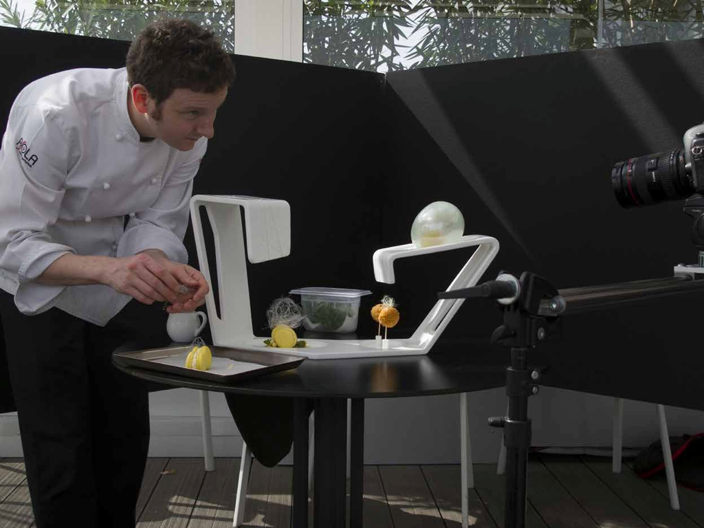 Food Moving, progetto dello Studio Rebosio+Spagnulo e dello Chef Matteo Torretta per la prima edizione di Foodies' Challenge 2015: la sfida culinaria lanciata da Nicola Sardano ed Expo Synergy.