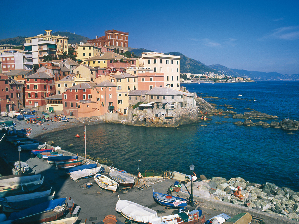 Boccadasse è un antico borgo marinaro della città di Genova. Foto Archivio Agenzia Regionale “In Liguria”.