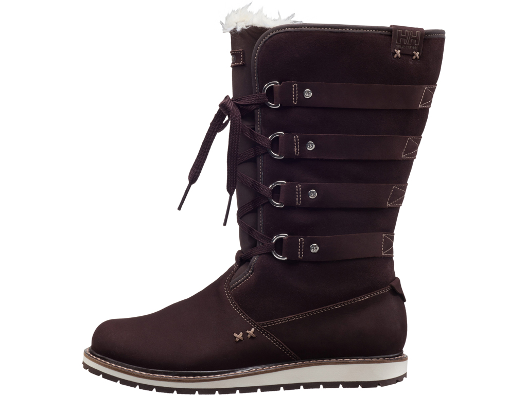 Helly Hanse W Harriet. Tomaia: Suède Nylon. Interno in ecopelliccia. Suola preformata in gomma protettiva. Plantare EVA rimovibile e comodo. Suola: Helly Grip. (Euro 169.95)
