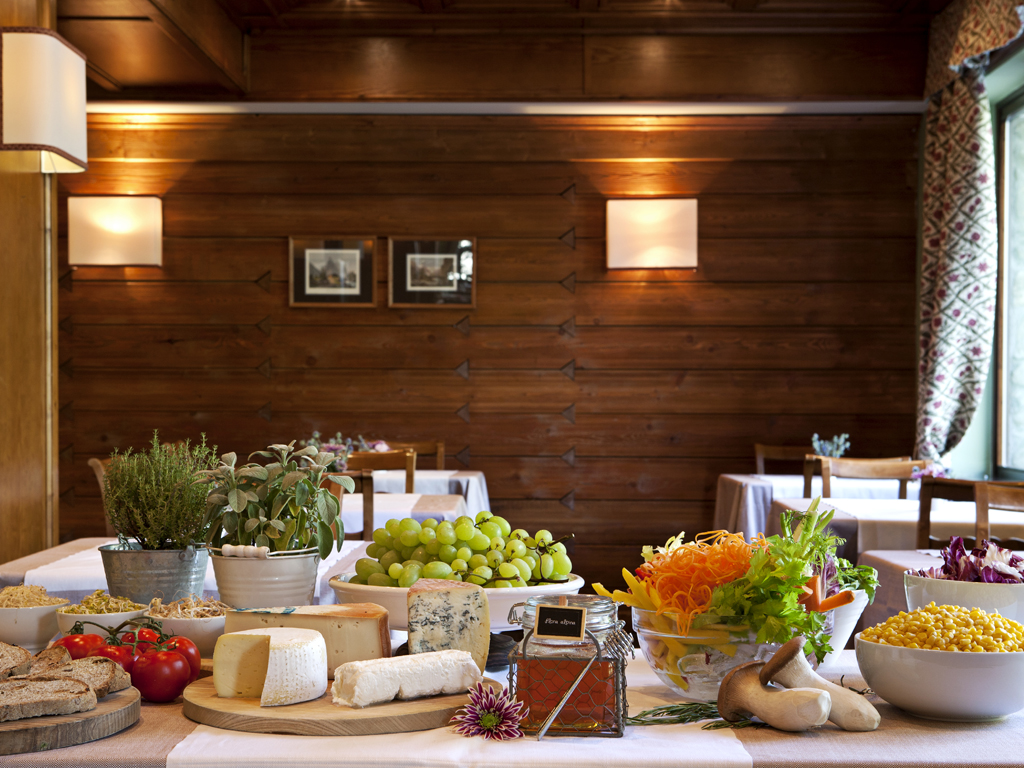 Pré-Saint-Didier. Valle d'Aosta. Light buffet alle Terme.