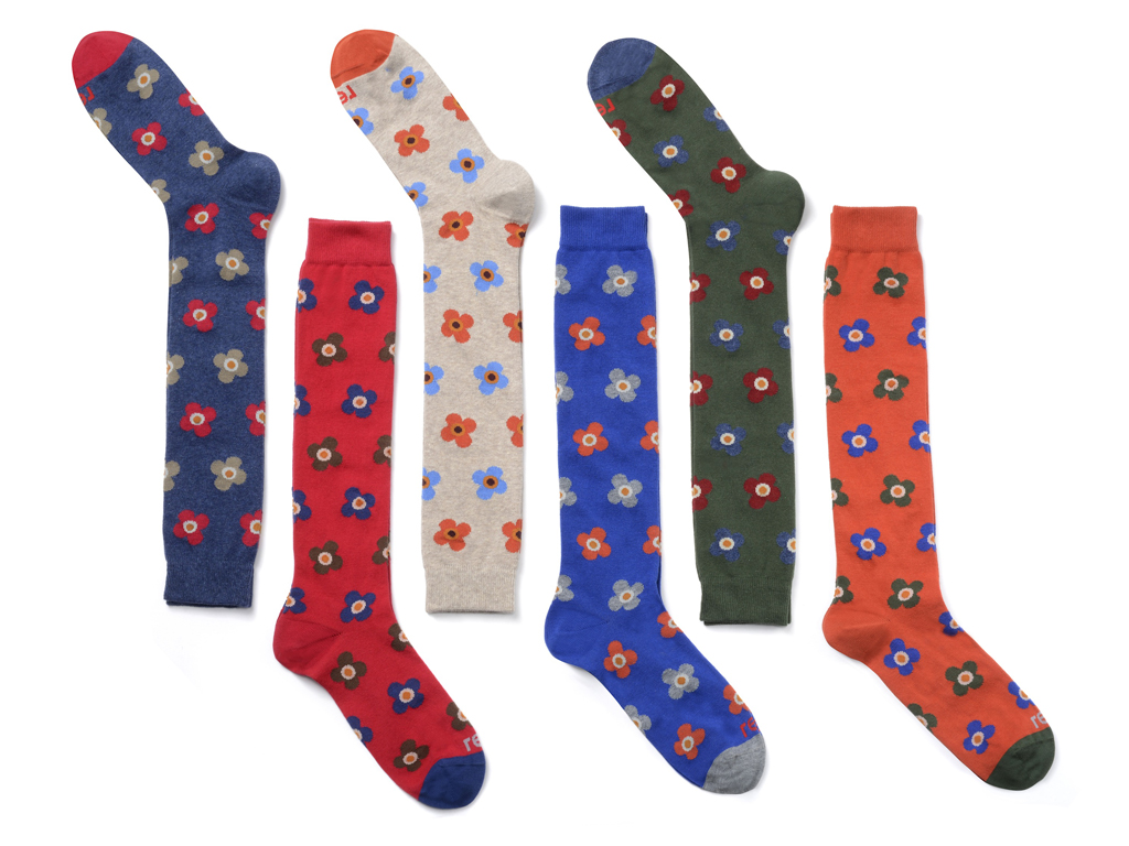 Red-Sox Appeal. Calza lunga uomo con motivo retrò floreale macro. Taglia Unica. Collezione Autunno Inverno 2016-2017.