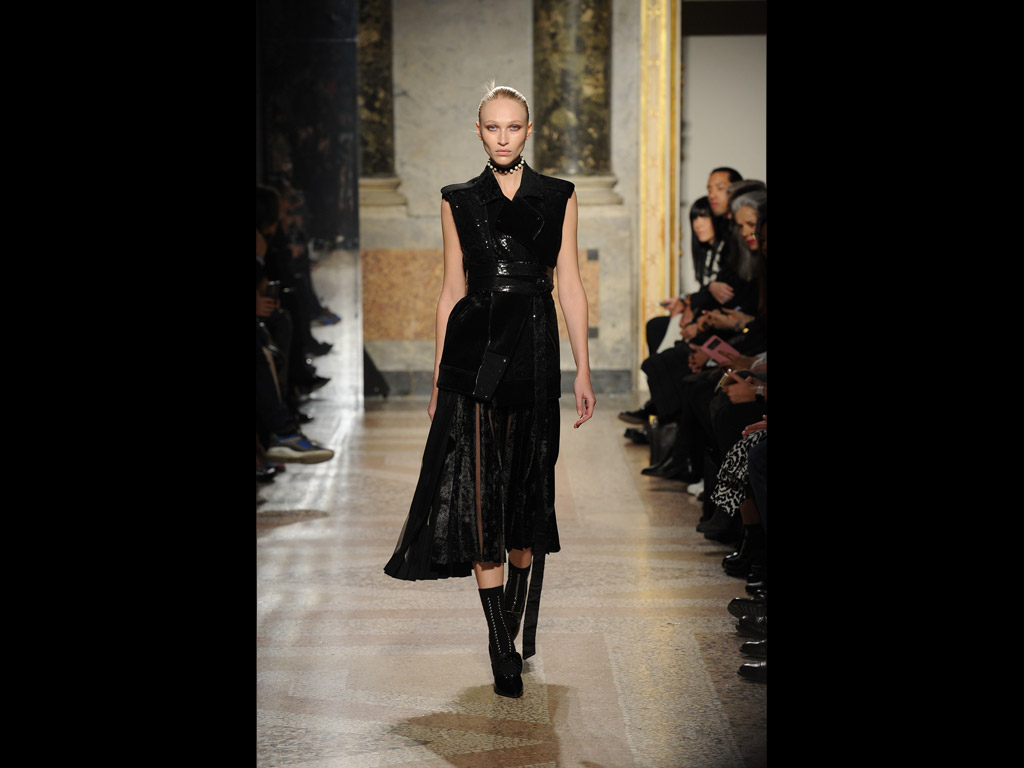 Angelo Marani. Collezione Autunno/Inverno 2017-18. Milano fashion week, febbraio 2017. Foto: Angelo Marani, Credit: Res Relazioni pubbliche.