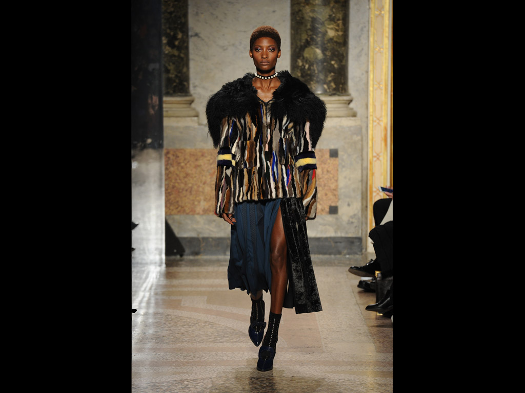Angelo Marani. Collezione Autunno/Inverno 2017-18. Milano fashion week, febbraio 2017. Foto: Angelo Marani, Credit: Res Relazioni pubbliche.