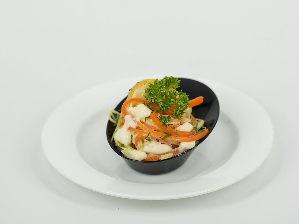 Nell'immagine la seconda ricetta ideata da Joe Bastianich in occasione della serata Hellmann's al Ristorante Ricci di Milano. Si chiama Coleslaw.
