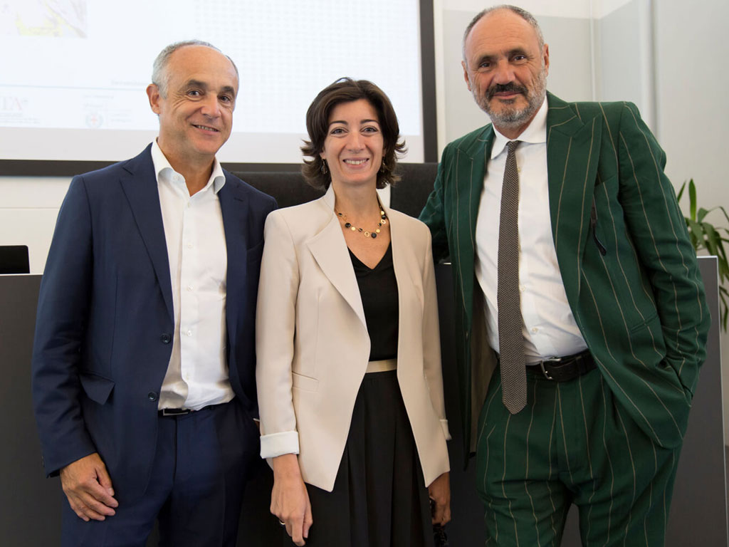 MIPEL112, Edizione 2017. Nell'immagine, Michele Scannavini, Cristina Tajani e Riccardo Braccialini.