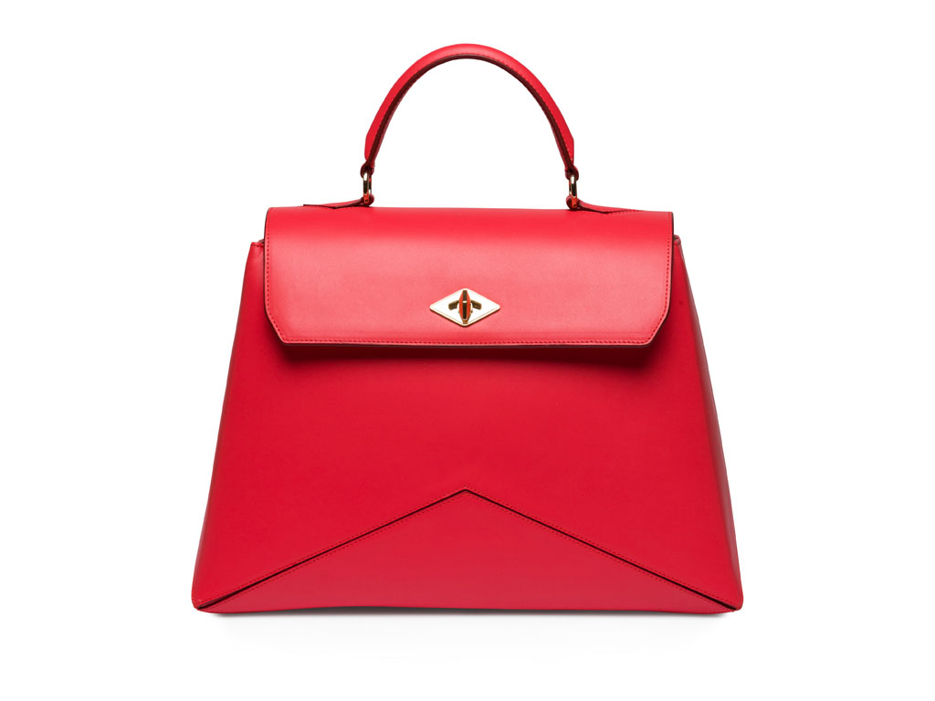 Ballantyne. La nuova “Diamond Bag” in vitello liscio ispirata al modello che conquistò la regina Elisabetta II. Spring/Summer 2018 Collection. Collezione Primavera/Estate 2018.