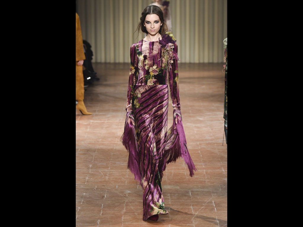 Alberta Ferretti. Fall/Winter 2017-2018 Show. Sfilata Autunno/Inverno 2017-2018.