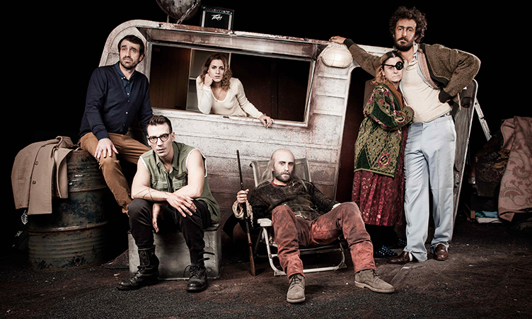 cous cous klan recensione teatro elfo puccini 2017