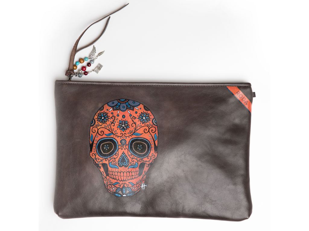 Roda. Pochette da uomo dipinta a mano. Collezione Autunno/Inverno 2018-19. Fall/Winter 2018-2019 Collection.
