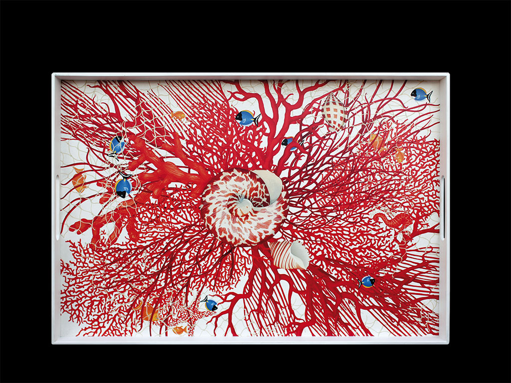 Taitù. Vassoio in legno di betulla della collezione “Mare”.