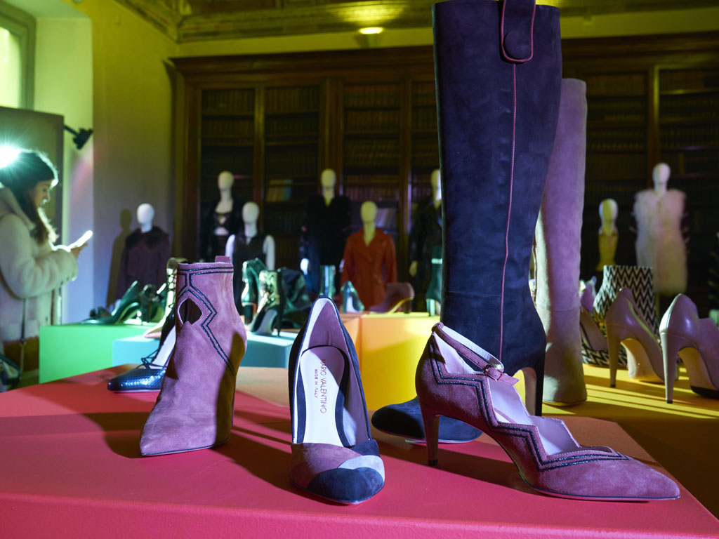 Mario Valentino. La presentazione della collezione di calzature e abbigliamento in pelle avvenuta lo scorso febbraio nella storica sede dell’Accademia milanese di Scienze e Lettere in Via Borgonuovo. Collezione Autunno/inverno 2018/19. Fall/winter 2018/1918. Foto © Marco Scarpa.
