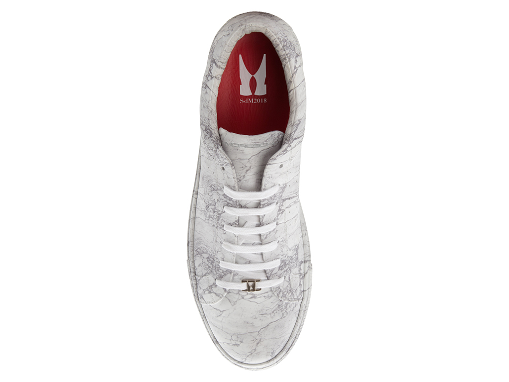 MMM - Moreschi Made by Marble. L’interno numerato della sneakers realizzata in collaborazione con Matteo Cibic per il Salone del Mobile 2018.