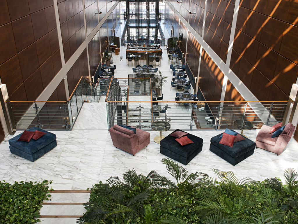 DoubleTree by Hilton Torino Lingotto. Il salone.