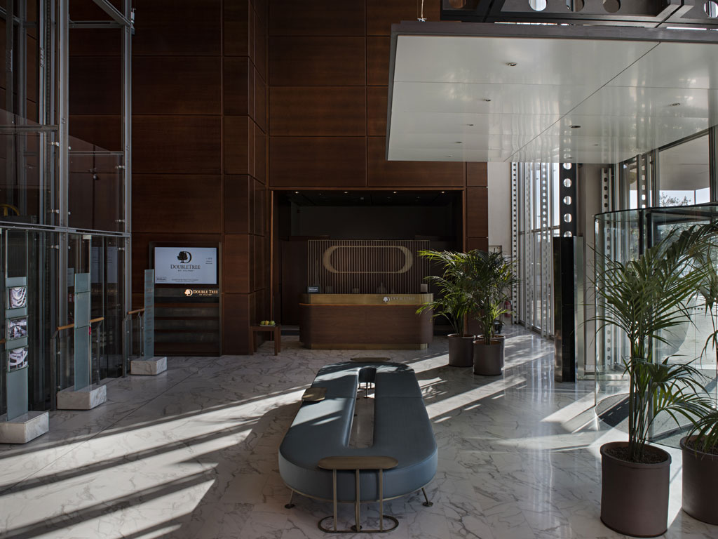 DoubleTree by Hilton Torino Lingotto. Lobby.