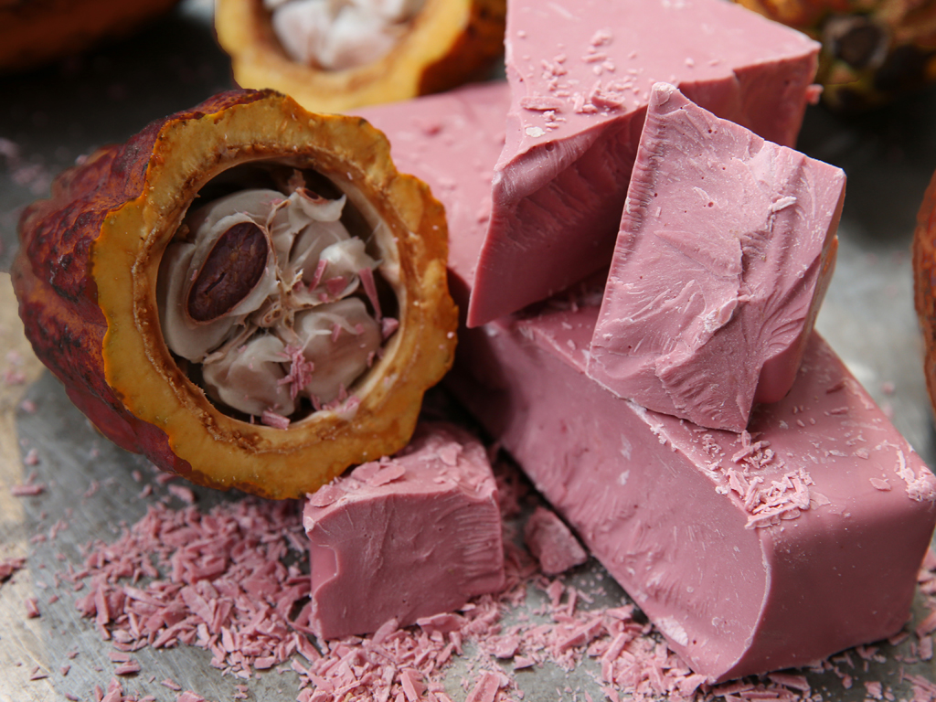 Un’immagine del Ruby Chocolate, la quarta tiplogia di cioccolata creata presso il Chocolate Academy Center Milano.