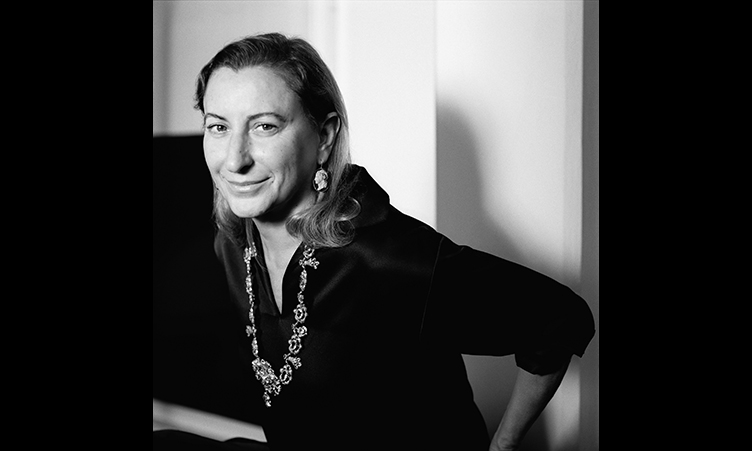 miuccia prada fashion awards 2018 londra