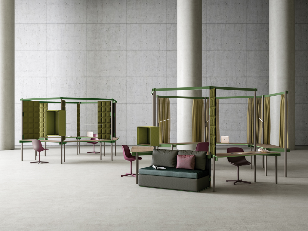 Faram 1957. Collezione Bahlara. Le alcove “Evoluzione 2.0” sono l’ideale per il lavoro in team. Il piano-scrivania, con lato tangente, può essere sommato ad un altro creando nuove formazioni di bench. Reception, aree training, cluster e tessuti che facilitano la privacy.