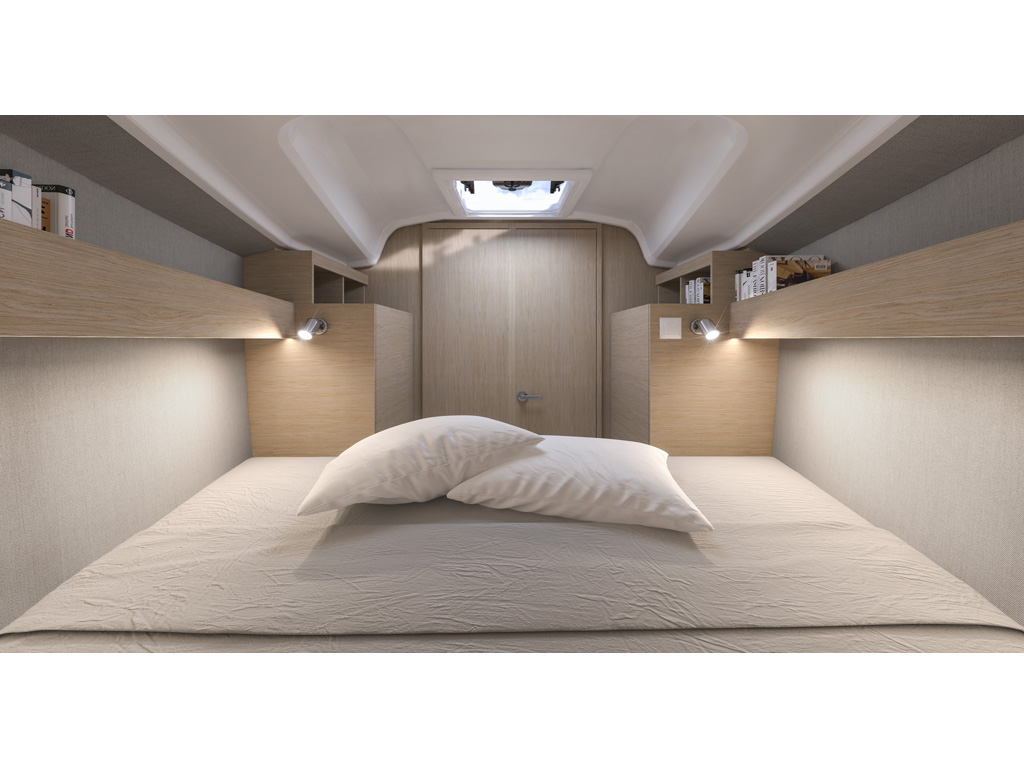 Bénéteau. Oceanis 30.1. La cabina doppia di poppa. Gli spazi sono stati sfruttati al meglio. Oltre ad un’entrata accogliente, l’altezza in cabina, grazie all’inserimento dei pagliolati nella struttura della barca, è di 1 metro e 85 centimetri mentre il letto misura in larghezza 1,60 metri.