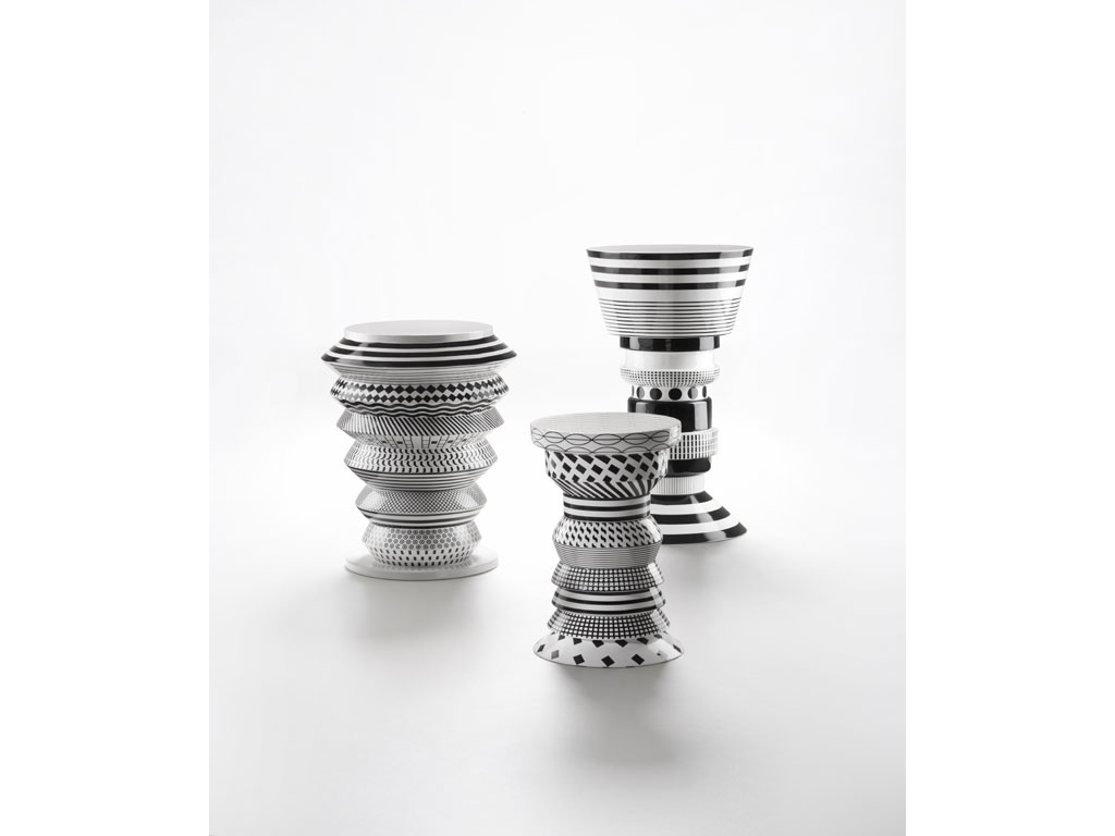 Bosa. Tavolini in ceramica, collezione “Bossa Nova”, design Pepa Reverter, 2019. Photo Alberto Parise.