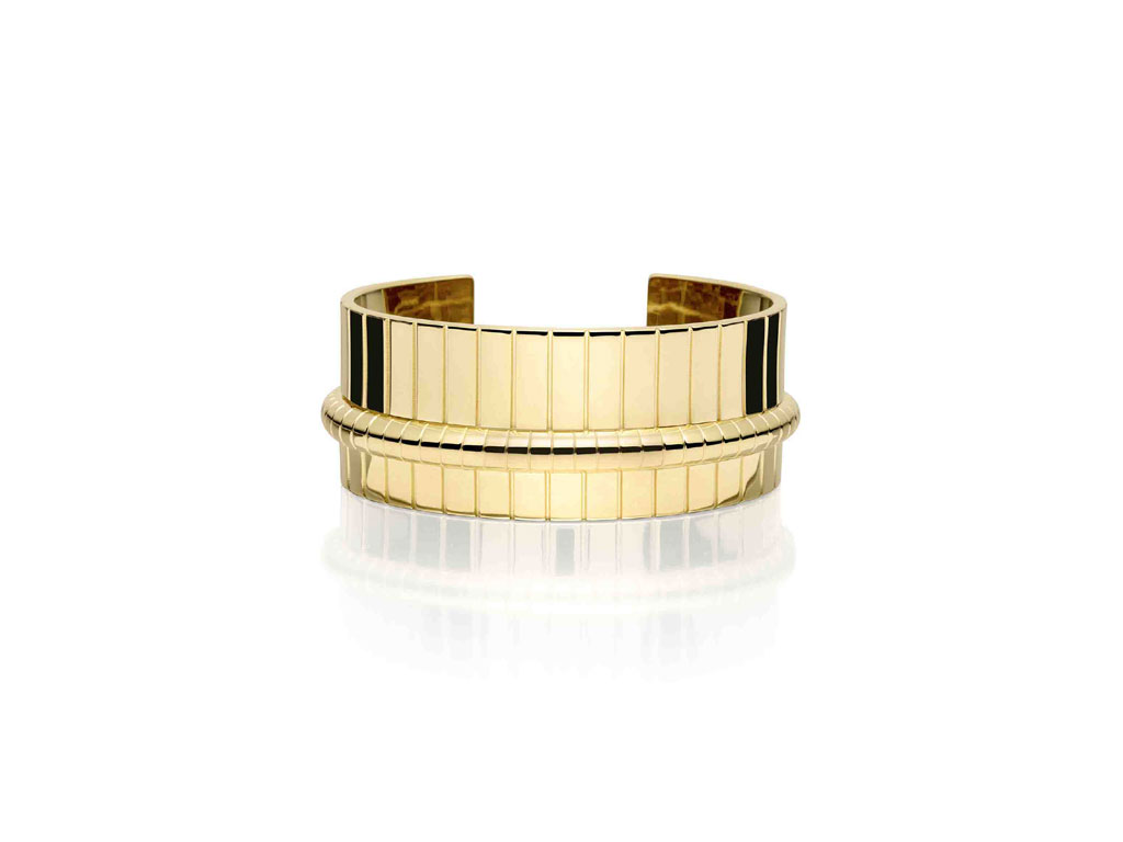 IVI. Bracciale IVI. Si ispira all'antica Grecia il design del bracciale Slot Cuff in vermeil.