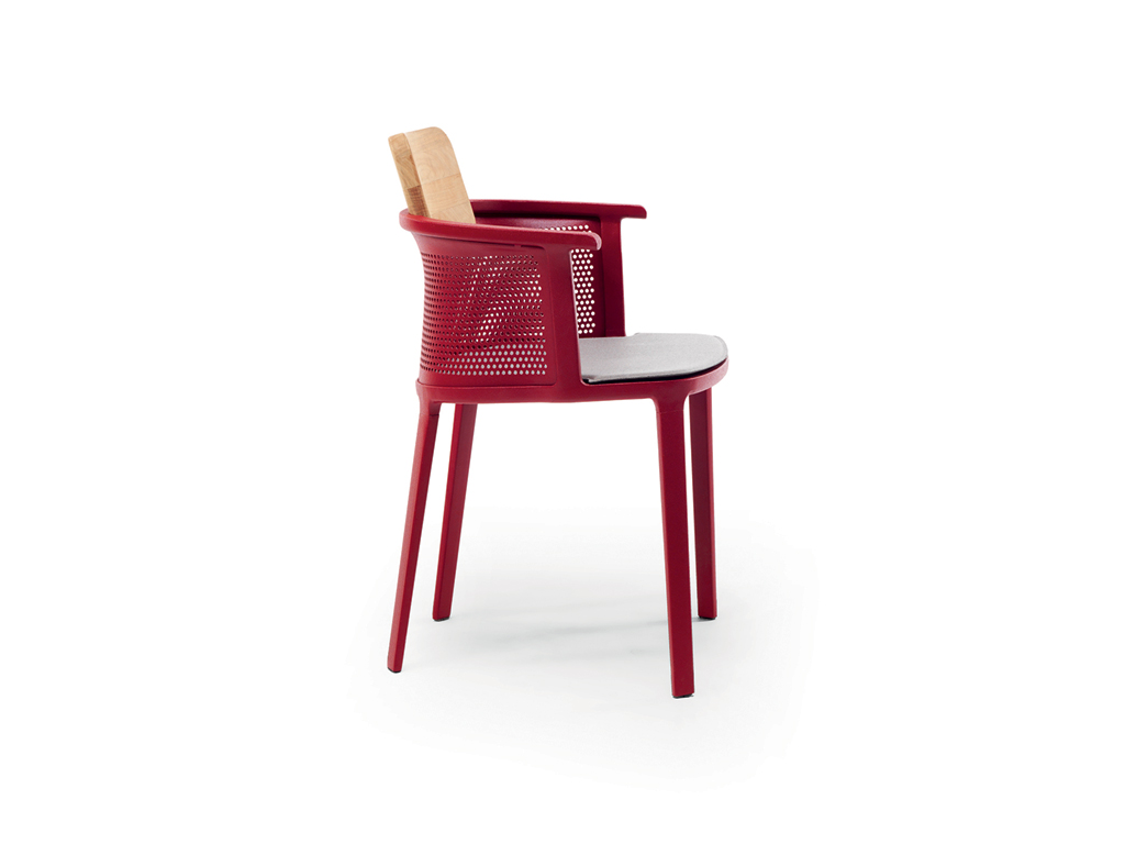 Ethimo. “Nicolette”, seduta per esterni in alluminio. Design Patrick Norguet.
