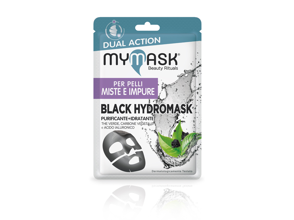 My Mask®. Nell’immagine la maschera Black Hydromask dalle proprietà idratanti e defaticanti, formulata espressamente per le pelli miste ed impure. Ingredienti: gli Estratti di The Verde e di Carbone che agiscono su zigomi e mento per lavorare sulle imperfezioni e sulle impurità delle pelle senza seccarla troppo; l’Acido Ialuronico agisce sul contorno occhi e fronte con un effetto idratante e decongestionante. Prezzo consigliato: euro 4,90.