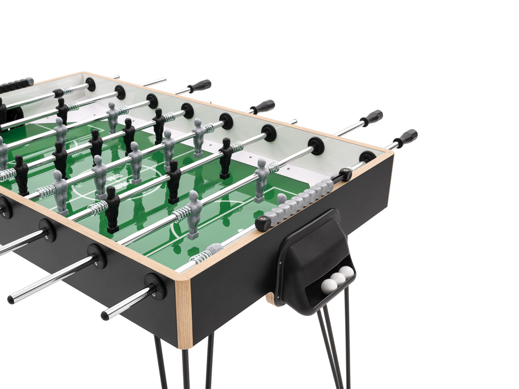 FAS Pendezza. Apollo 2020. Calciobalilla, indoor e outdoor. Le gambe sono in tondino metallico a ø12. Il portiere con rotazione 180º con piedino regolabile e aste telescopiche come optional. La coperta calciobalilla come optional. Lo spessore sponda è di 22 mm. Altezza impugnatura è di 85 cm. Misure campo da gioco: 114,5x70,5 cm.