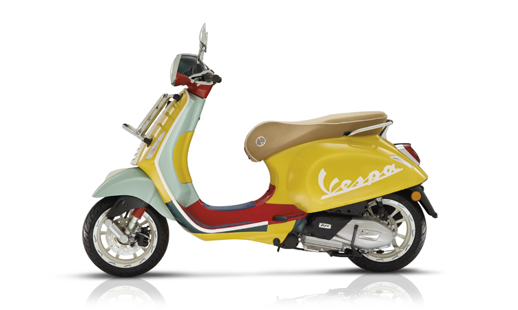 Vespa Primavera Sean Wotherspoon