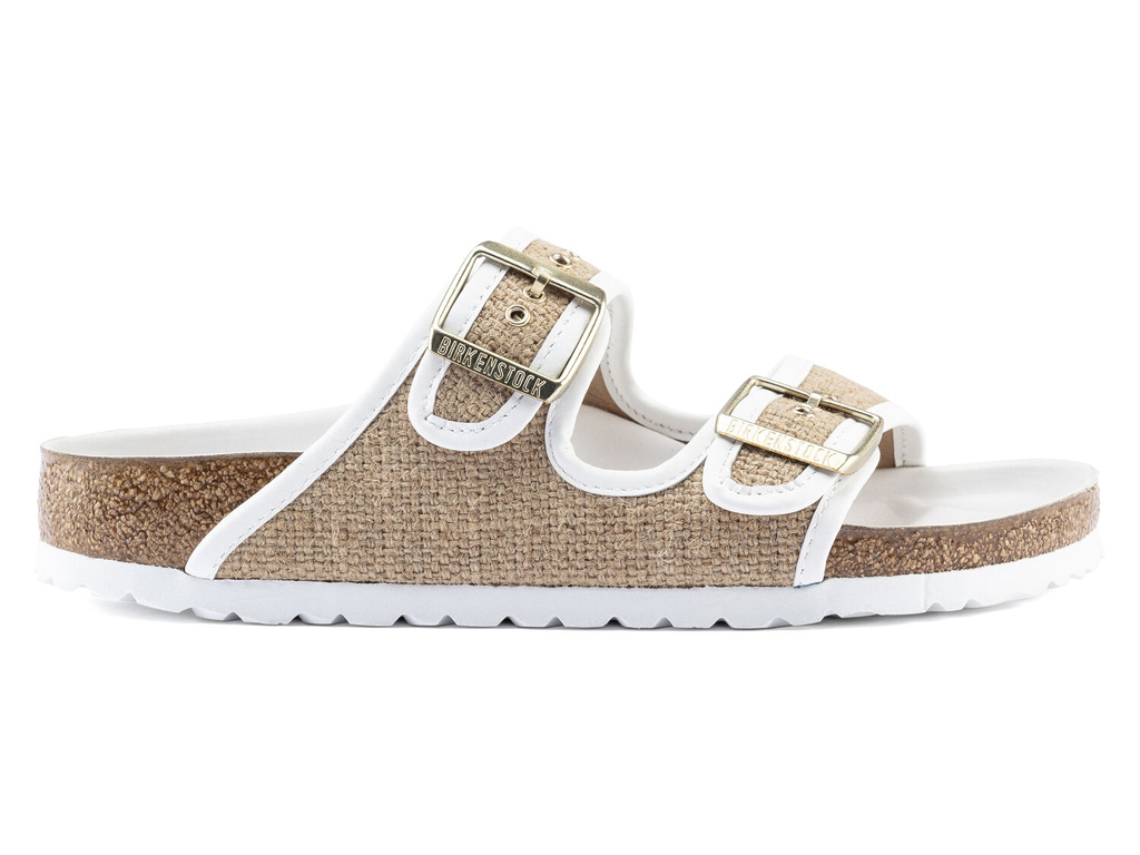Birkenstock. Modello “Arizona” con tomaia in iuta combinata con filetti in pelle e occhielli in metallo. Il sottopiede del plantare semi-exquisit è completamente rivestito in pelle piumato e offre una straordinaria comodità.