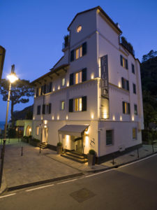 Eight Hotel Paraggi Esterno 225x300