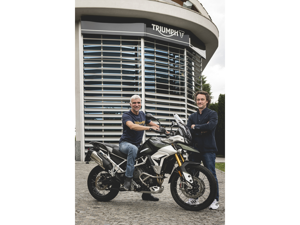 Triumph Motorcycles. Rodolfo Frascoli, designer della Triumph Tiger 900 Rally Pro e Andrea Buzzoni, general manager della storica casa motociclistica inglese.