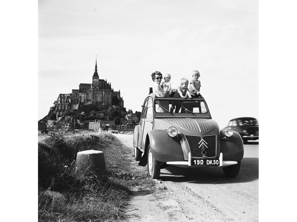Citroën 2CV. Immagine storica. Modello degli Anni Cinquanta.