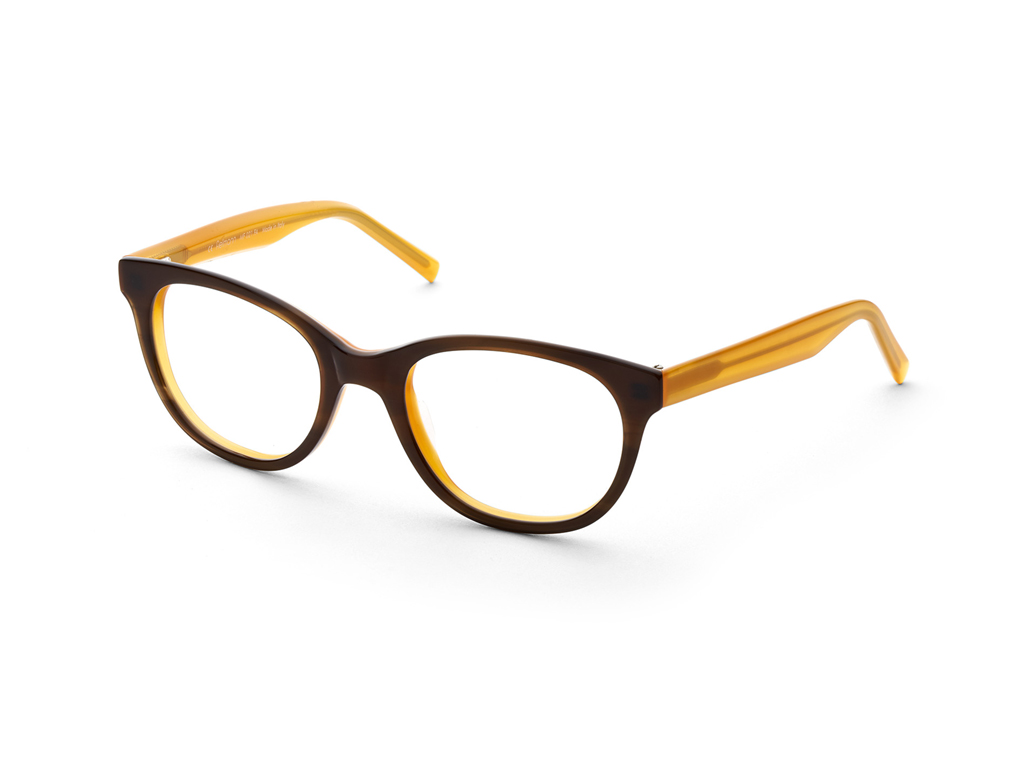Fielmann. Modello MF 021 FA. Occhiali da vista in acetato, montatura modello quadrato. Bicolor: Bronzo/Marrone e Lilla/Rosa. Prezzo: euro 29,50.