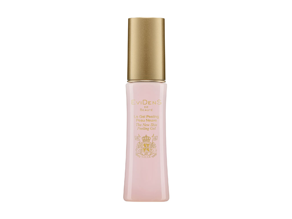 EviDenS de Beauté. Il nuovo Skin Peeling Gel. La texure in gel rilascia un mix di quattro potenti enzimi per eliminare le cellule morte e le impurità mentre l’esclusivo complesso QAI ® stimola il processo di rinnovamento cellulare. Flacone da 50ml. Prezzo: euro 95,00.