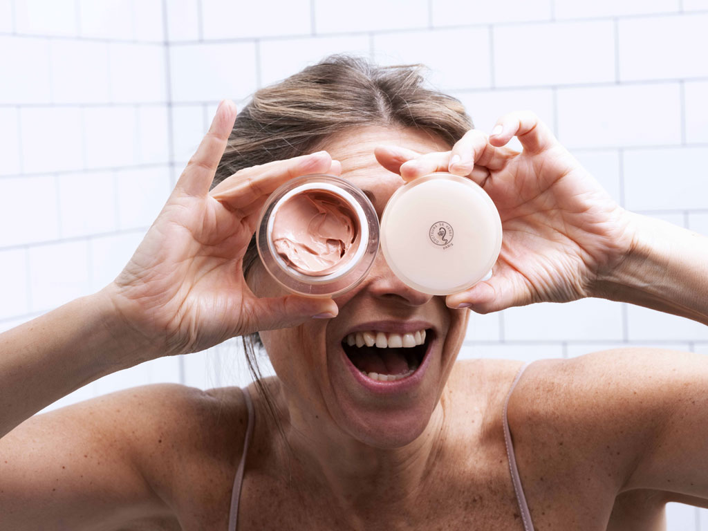 SVR Laboratoires. Densitium Rose Éclat. Crema anti-gravità e anti-glicazione per una pelle del viso luminosa. Formato 50 ml. Prezzo: euro 49,90.