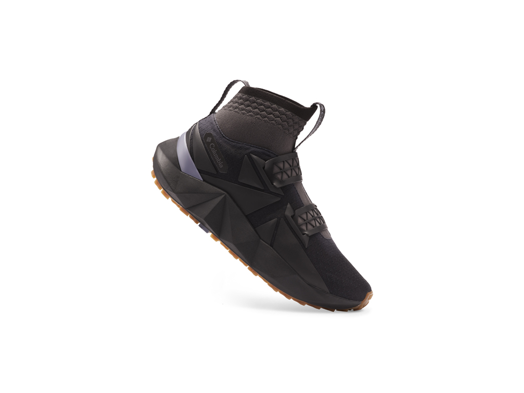 Columbia. Sneaker da trekking Facet 45. Tomaia in tessuto balistico con sovralaminature termosaldate e collarino in maglia per una vestibilità a calza. Struttura impermeabile traspirante OutDry™. Sistema stabilizzante del tallone HGS™ per prestazioni trail ottimali. Sistema di allacciatura integrato Kinetic Lacing System™ pensato per adattarsi al tuo piede, garantendo una calzabilità sicura. Intersuola leggera Techlite™ per un comfort di lunga durata, un’ottima ammortizzazione e un elevato ritorno di energia. Gomma ad alta aderenza Omni-Grip™ non-marking. Prezzo: euro 159,99.