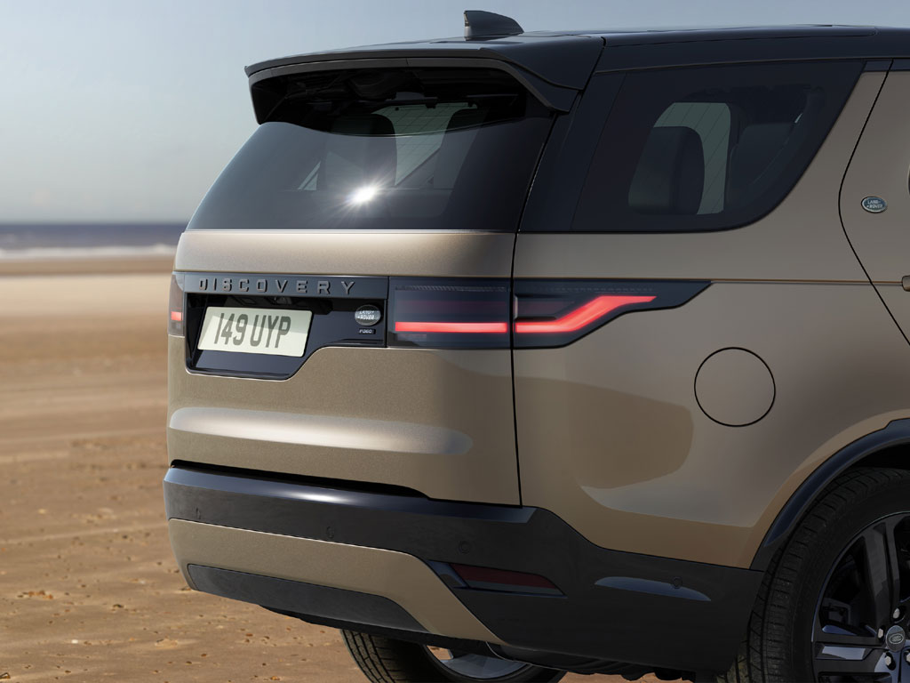 Land Rover. Nuova Discovery 21MY Dynamic.