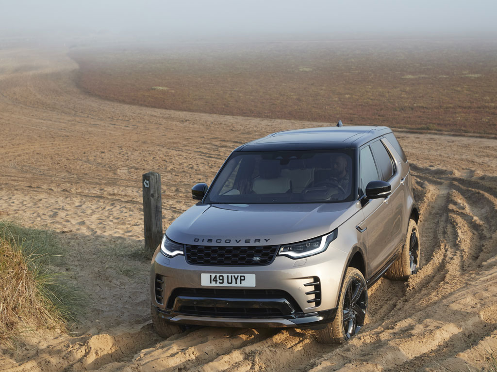 Land Rover. Nuova Discovery 21MY Dynamic.