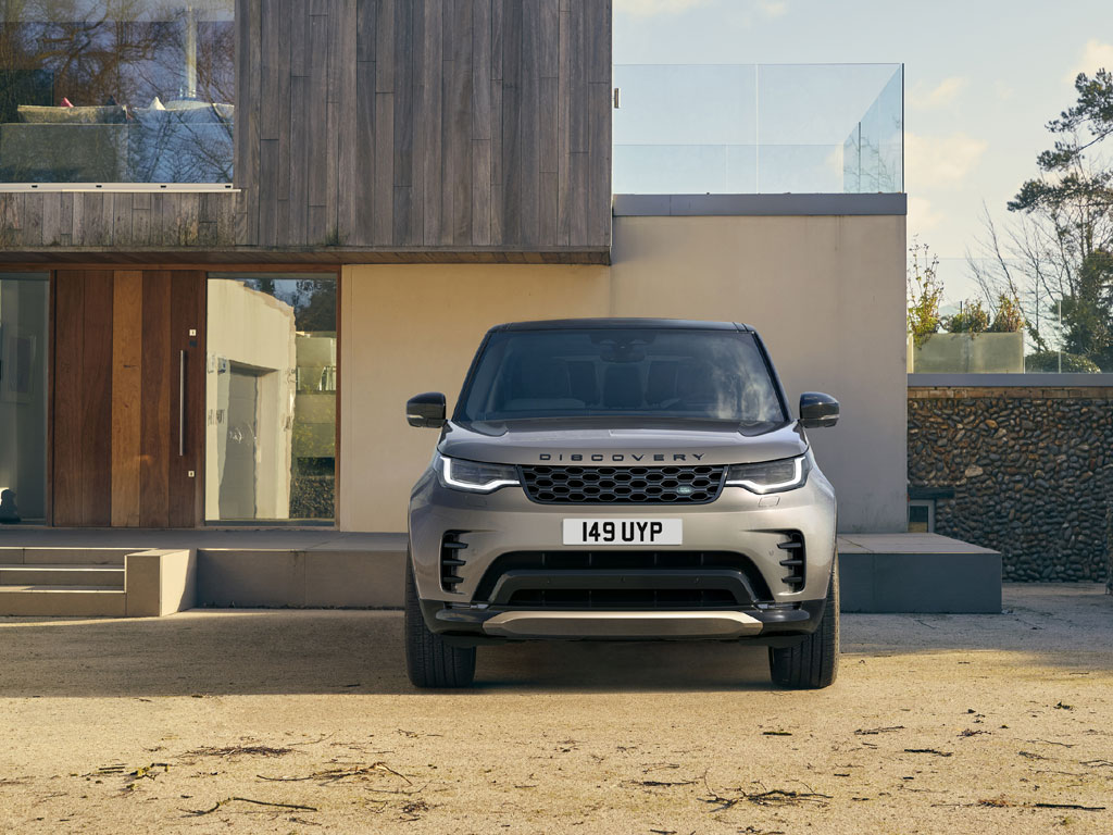 Land Rover. Nuova Discovery 21MY Dynamic.