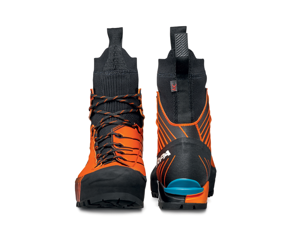 Scarpa. Ribelle Tech 2.0 HD. Colore: black-orange. Taglie: 37-48 (con mezze taglie). Peso: 640 g (1/2 pair tg. 42). Prezzo consigliato: euro 439,00.