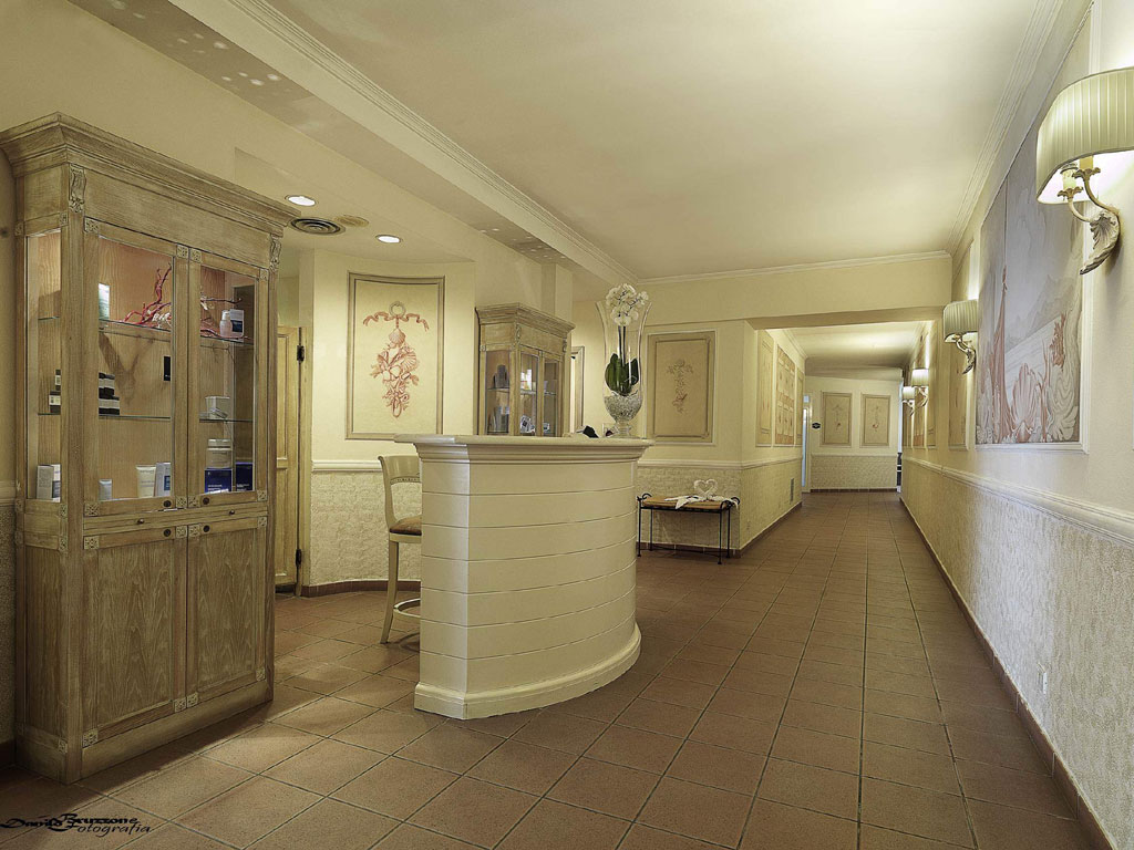 Excelsior Palace Hotel Rapallo. La Beauty Farm. Trattamenti viso e corpo e programmi specifici per il completo recupero fisico.