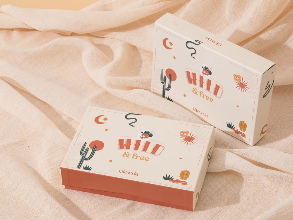 Glowria. Beauty Box di Aprile 2021. Due prodotti per i capelli, una matita per gli occhi e una penna per “disegnare” sul viso. Tutti i dettagli dal 1° di Aprile. Ancora pochi giorni di attesa! Prezzo: euro 19,90.