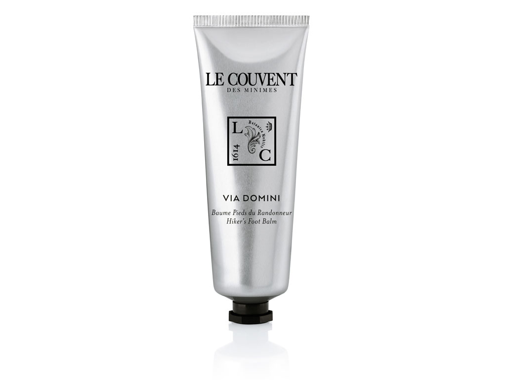 Le Couvent des Minimes. Via Domini – Baume Pieds du Randonneur. Balsamo per i piedi dei viaggiatori, da applicare la sera sui piedi puliti, massaggiando sui talloni e le zone particolarmente secche. Prezzo: euro 16,00.