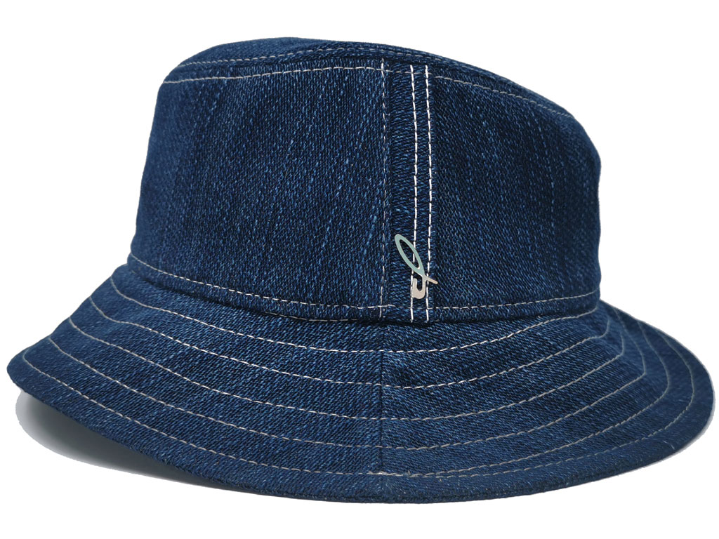 Doria 1905. Modello Rudol. Bucket sfoderato con tesa con impunture in denim “serge