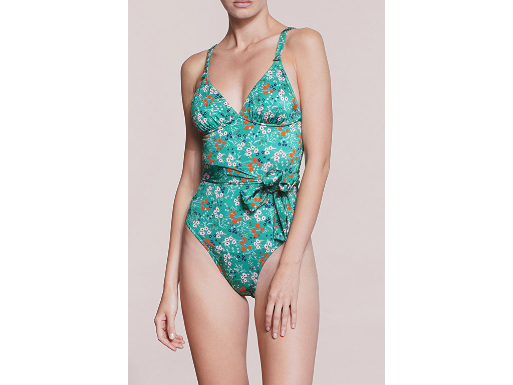 L’Autre Chose. Costume intero in Lycra fantasia Grass print. Modello con reggiseno a triangolo e cintura in pendant. Prezzo: euro 160,00.